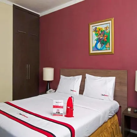 Reddoorz Premium @ Thamrin Kebon Sirih Hotel